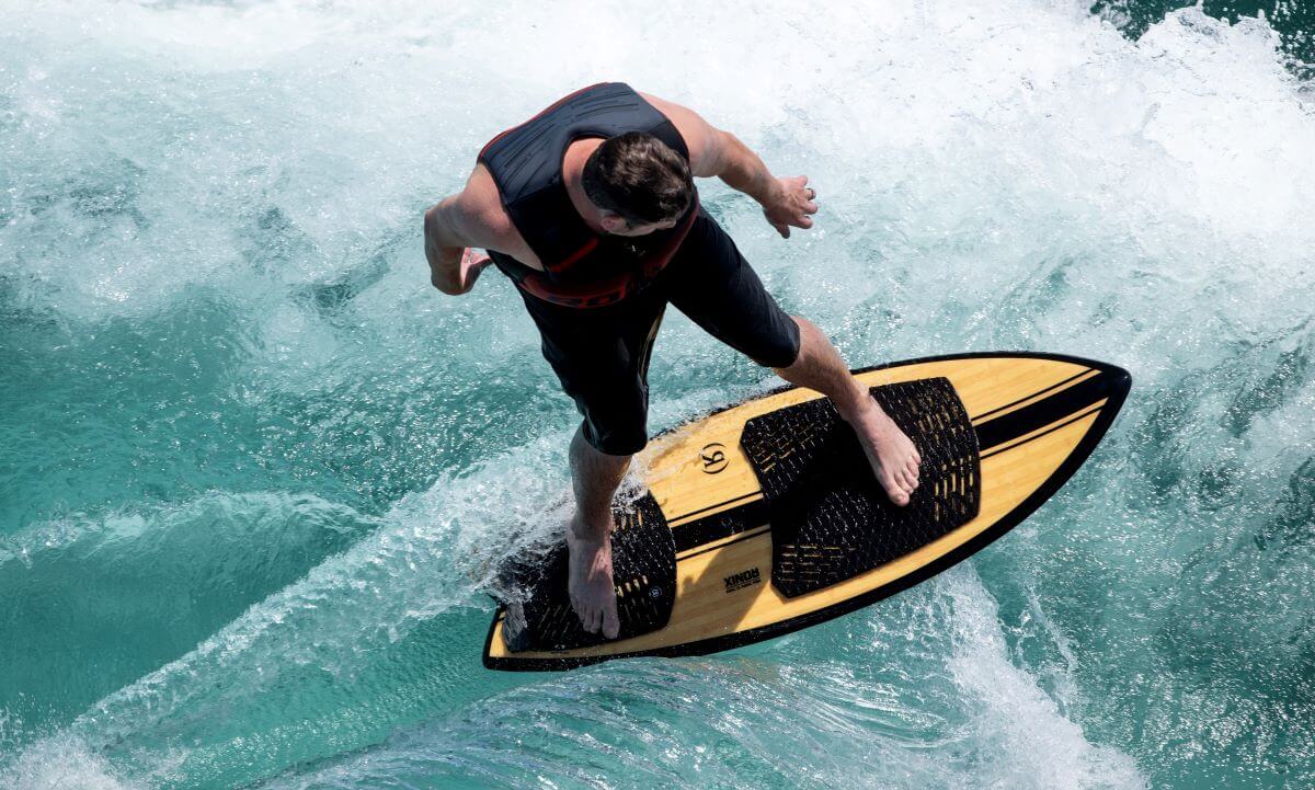 WAKESURFERS