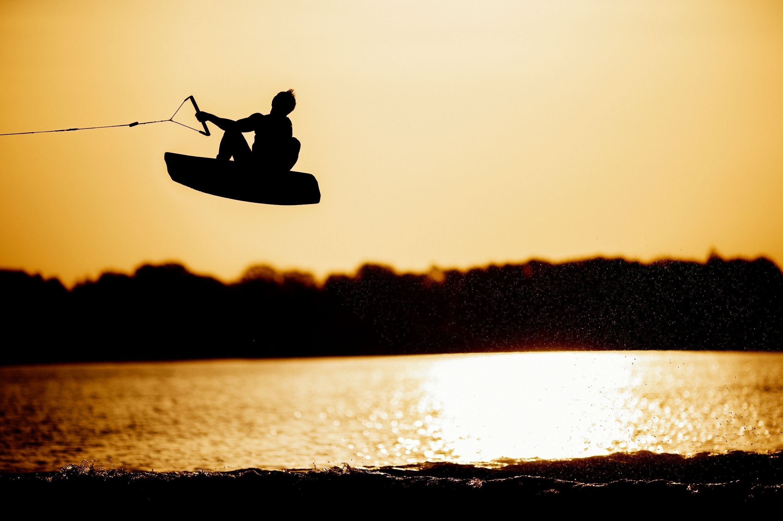 Wakeboard Rockers Explained: 3-Stage vs Continuous vs Hybrid – What’s ...