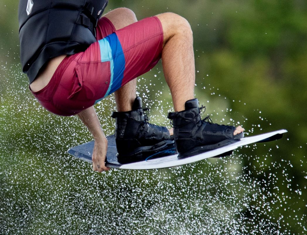 WAKEBOARD BOOTS