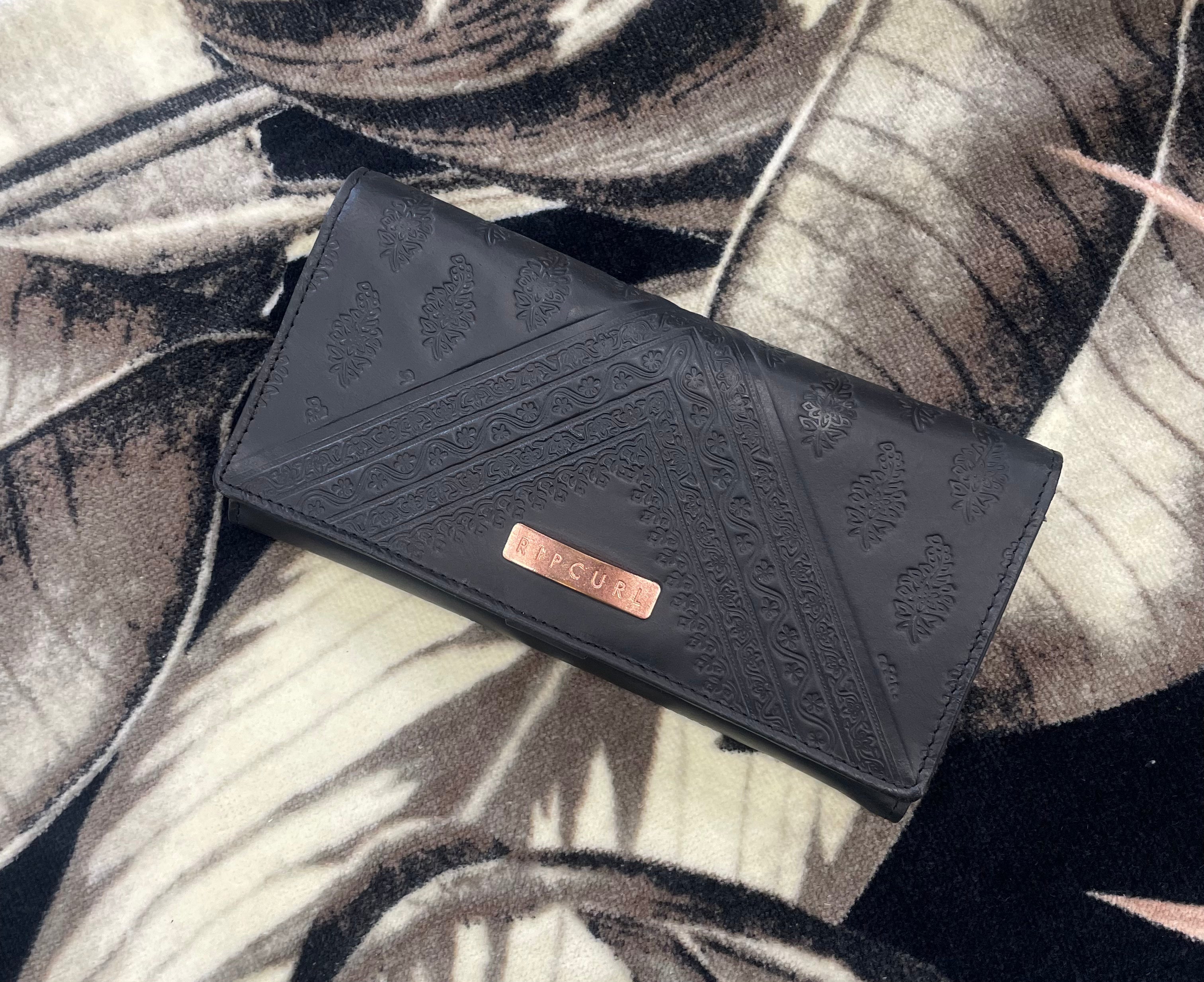 Women's Surf Wallets - Leather & Casual | Rapid Surf & Ski